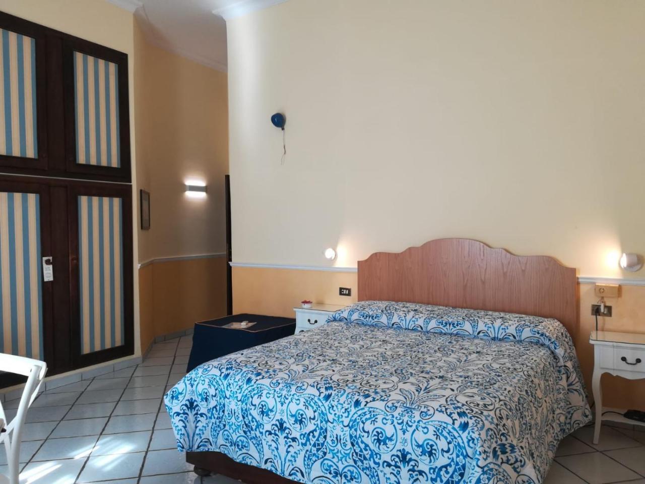 Santa Lucia 50 Hotel Naples Exterior photo